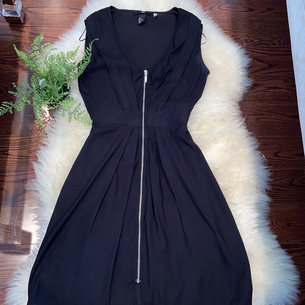 Adorable H&M summer party dress